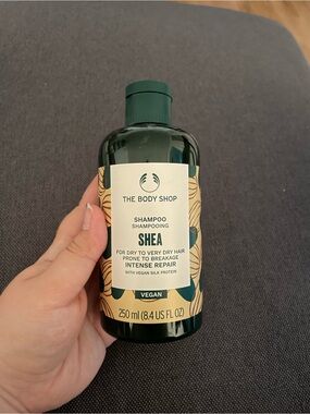 The Body Shop Shea Shampoo
